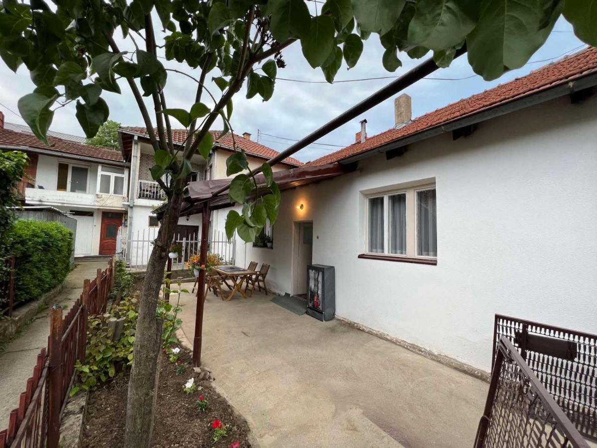 Apartment-Rubin Priştine Dış mekan fotoğraf